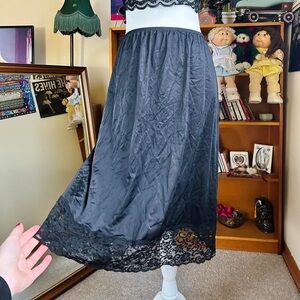vassarette Black Lace-Hem Midi Slip Skirt